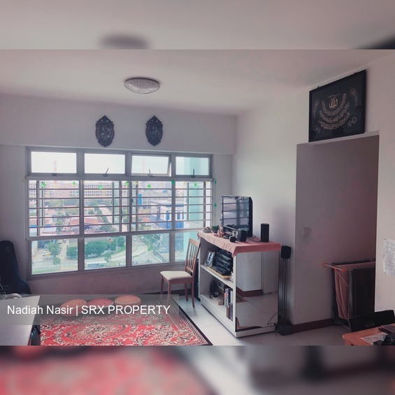 Woodlands Crescent thumbnail photo
